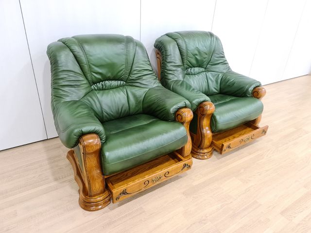 Tresillos Rusticos de Piel Natural  Verdes.