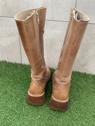 Botas destroy mujer de segunda mano por 25 EUR en Alcalá de Henares en  WALLAPOP
