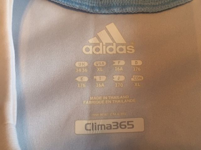 Camiseta Adidas original ARGENTINA fileteado, niño