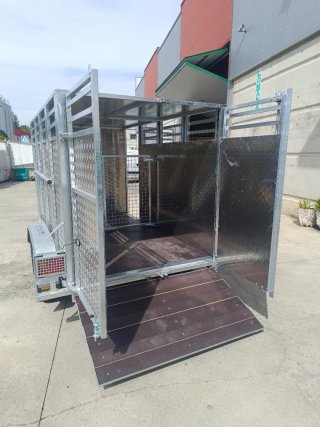 Remolque NUEVO ovejas, cabras, cerdos