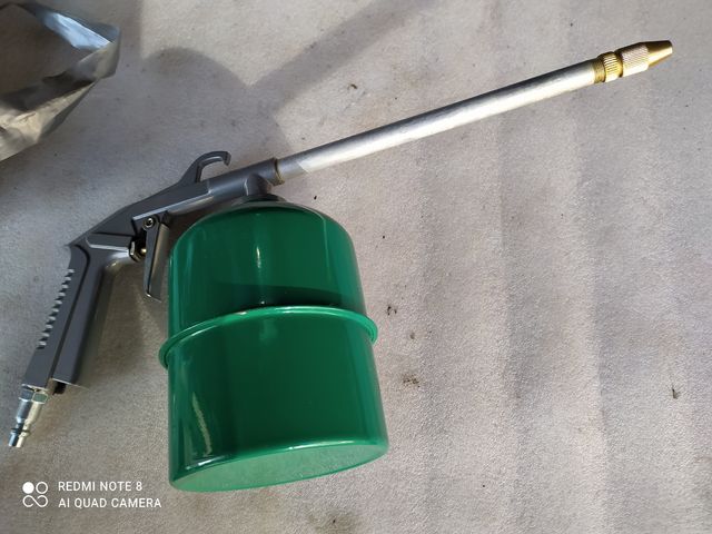 Pistola de petrolear o pulverizar