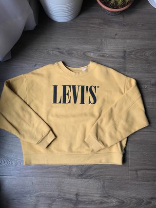 Sudadera mostaza - Levi\\'s de segunda mano por 45 EUR en Madrid en WALLAPOP