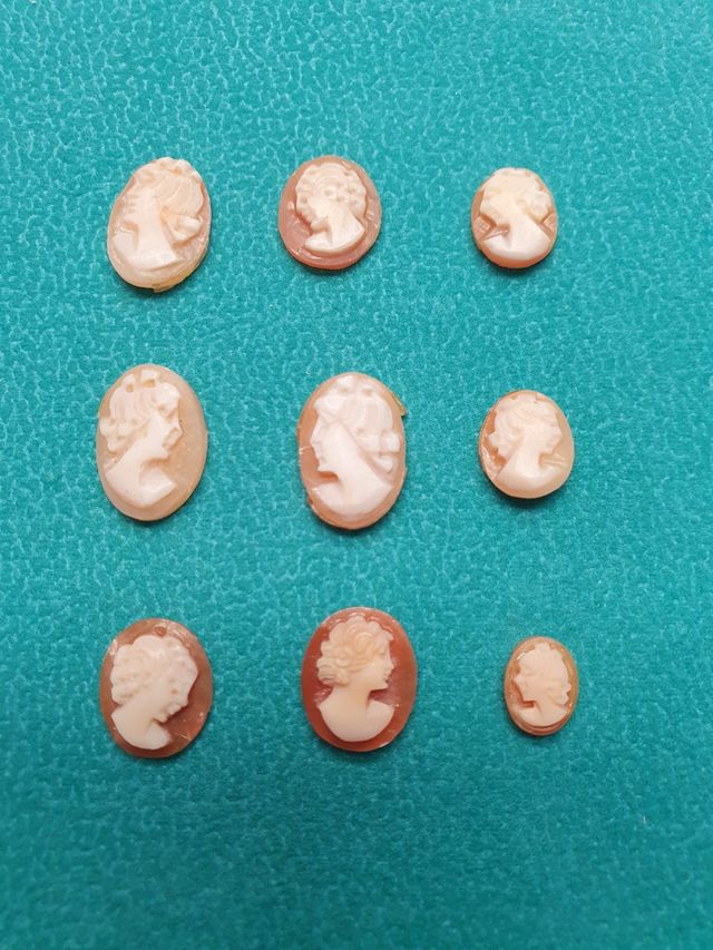 Joyeria Conchas  coral figuras talladas a mano