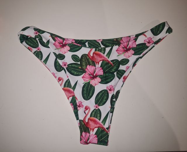 Braguitas de bikini nueva