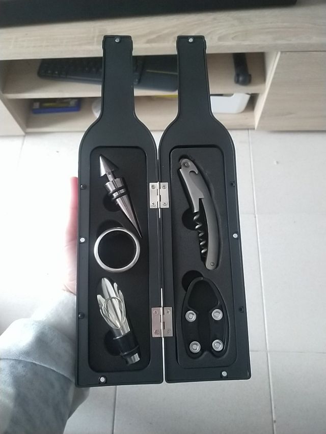 set útiles de vino