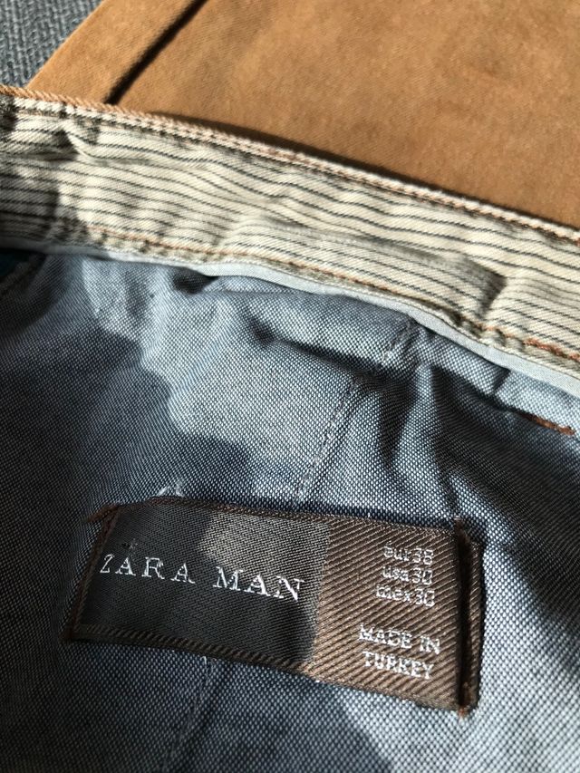 Pantalones marrones hombre Zara