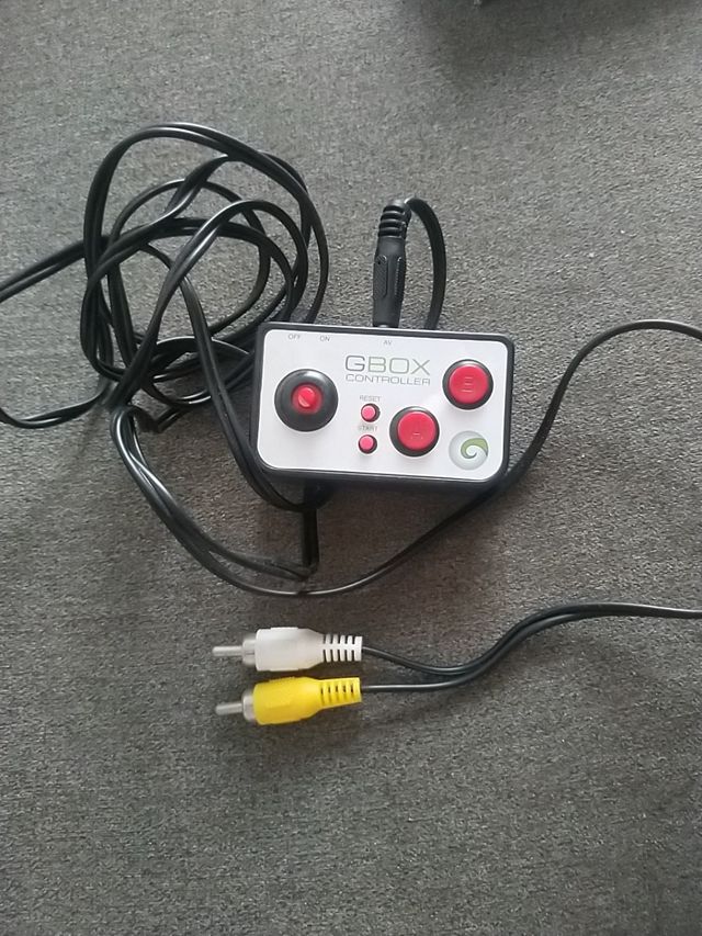 mini consola para TV con 200 juegos