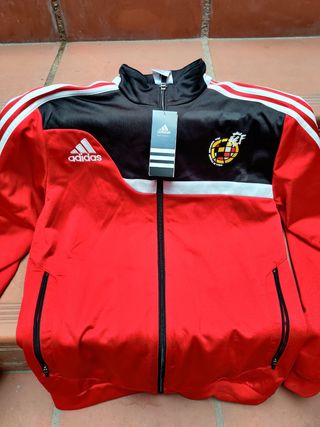 Chaqueta\\/Sudadera Adidas RFEF Talla S de segunda mano por 25 EUR en Alcalá  de Henares en WALLAPOP