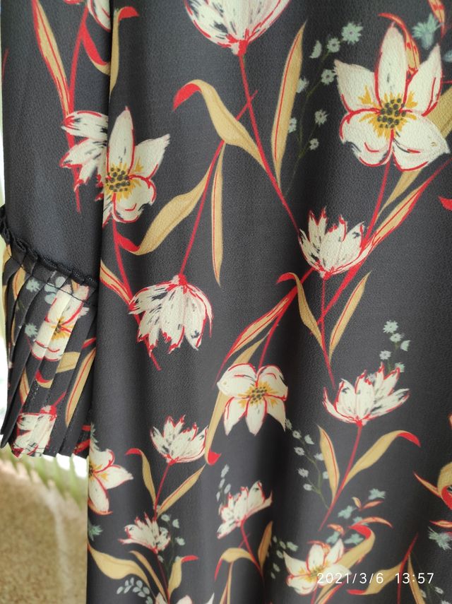 vestido azul marino con flores talla 52