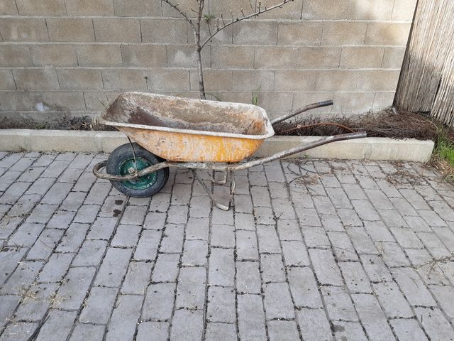 Noleggio carriole da giardino