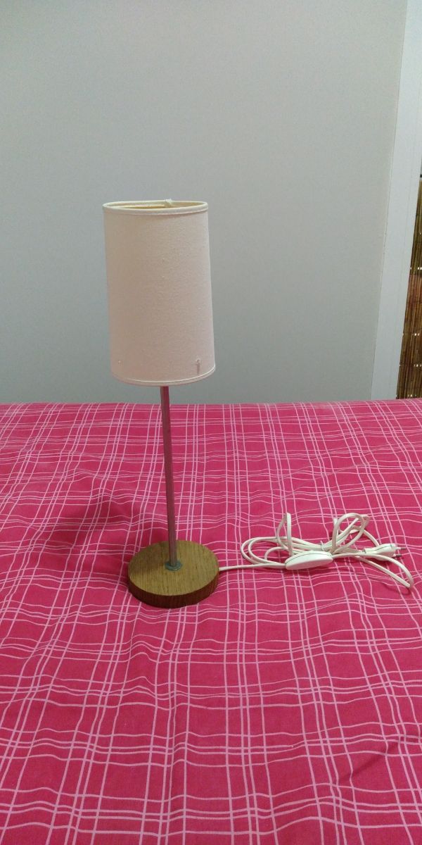 Lámpara de mesa madera