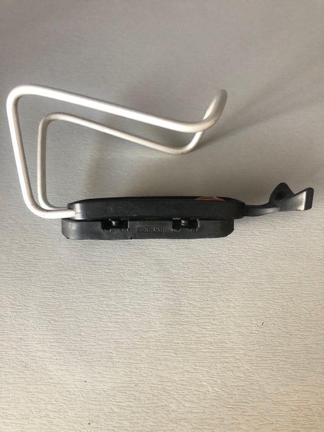 Porta bidones bicicleta con soporte para fijación