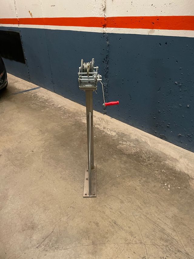 Cabestrante con pie fijo