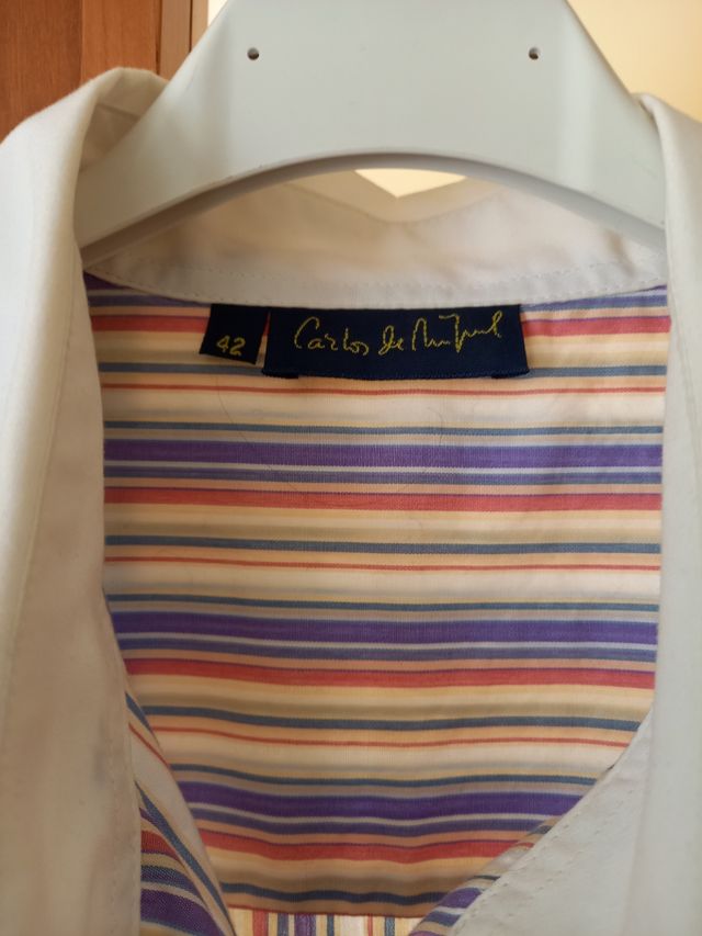 Camisa ideal de rayas moradas ,talla 42