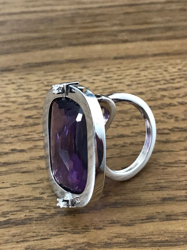 Anillo oro 18k amatista grande y 2 diamantes