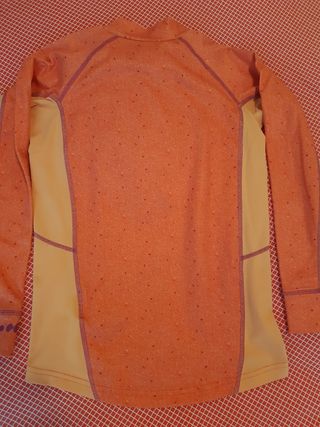 Camiseta térmica Decathlon (6años) de segunda mano por 3 EUR en Bilbao en  WALLAPOP