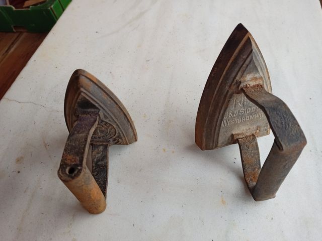 Planchas antiguas hierro