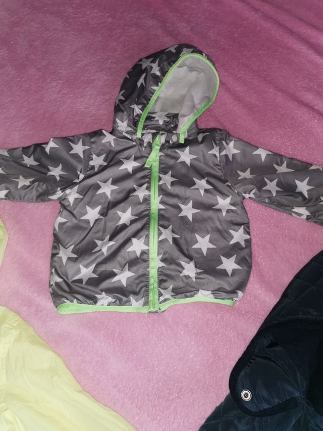 abrigos 9-12 m los 3 abrigos x 15 €