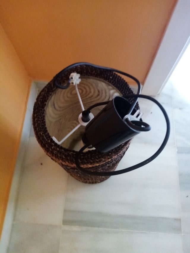Lámpara de techo, ideal para terraza cerrada. 70cm