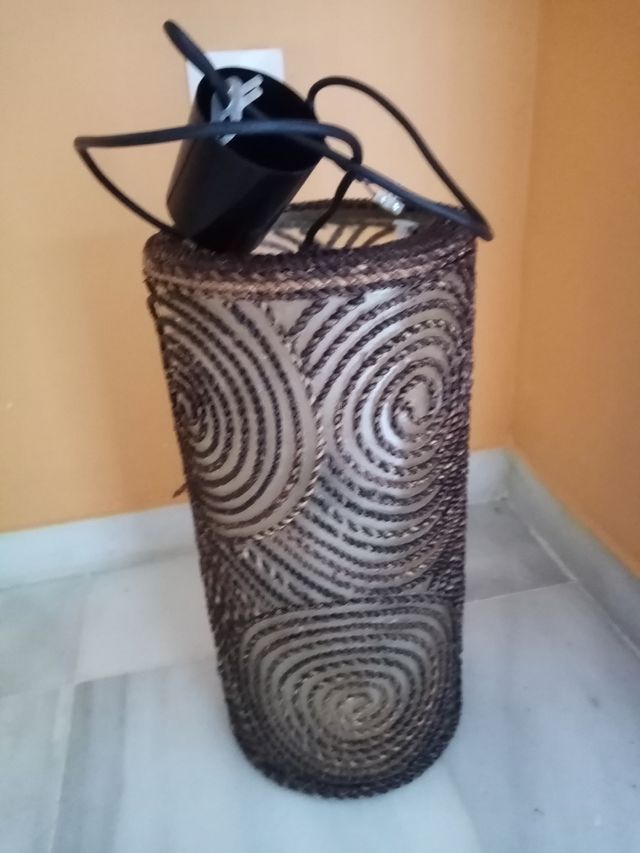 Lámpara de techo, ideal para terraza cerrada. 70cm