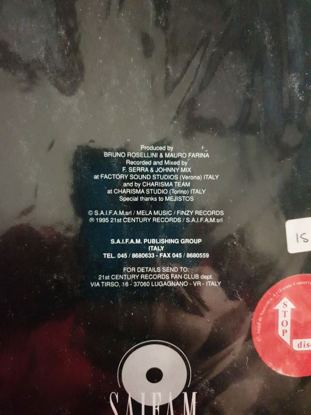 shannon James  far away buen estado