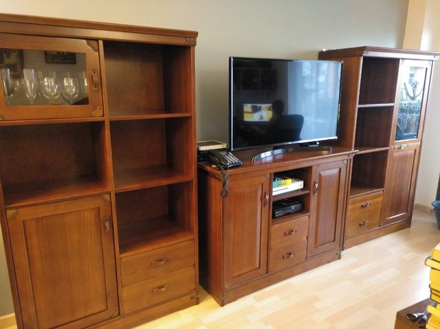 Muebles para el comedor de segunda mano por 300 € en Parets del Vallès