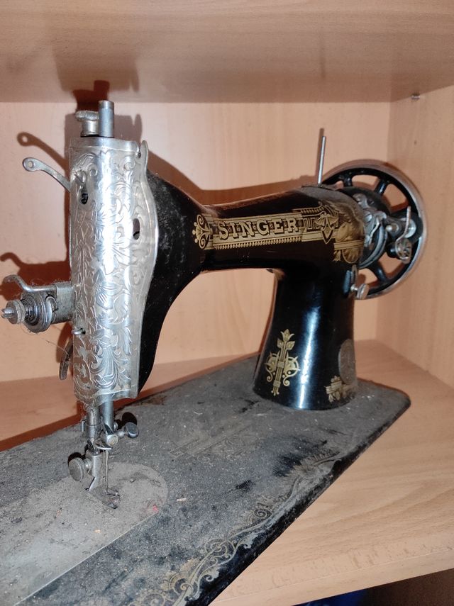 Maquina Coser Singer antigua