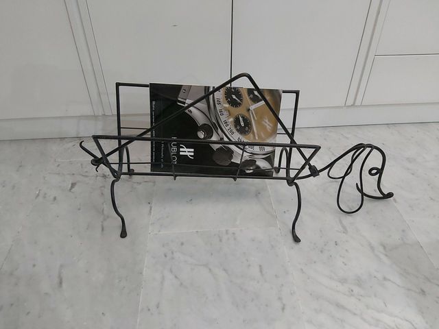 REVISTERO, forma perro