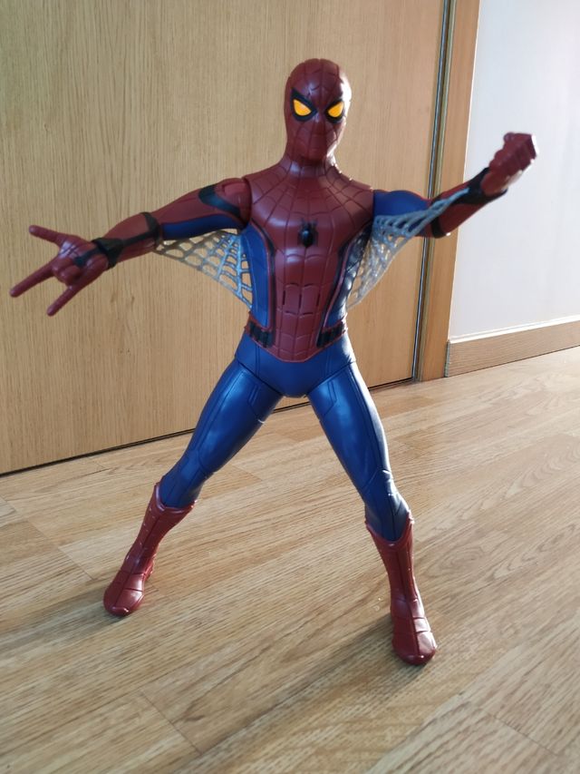 Spiderman interactivo 30 cm