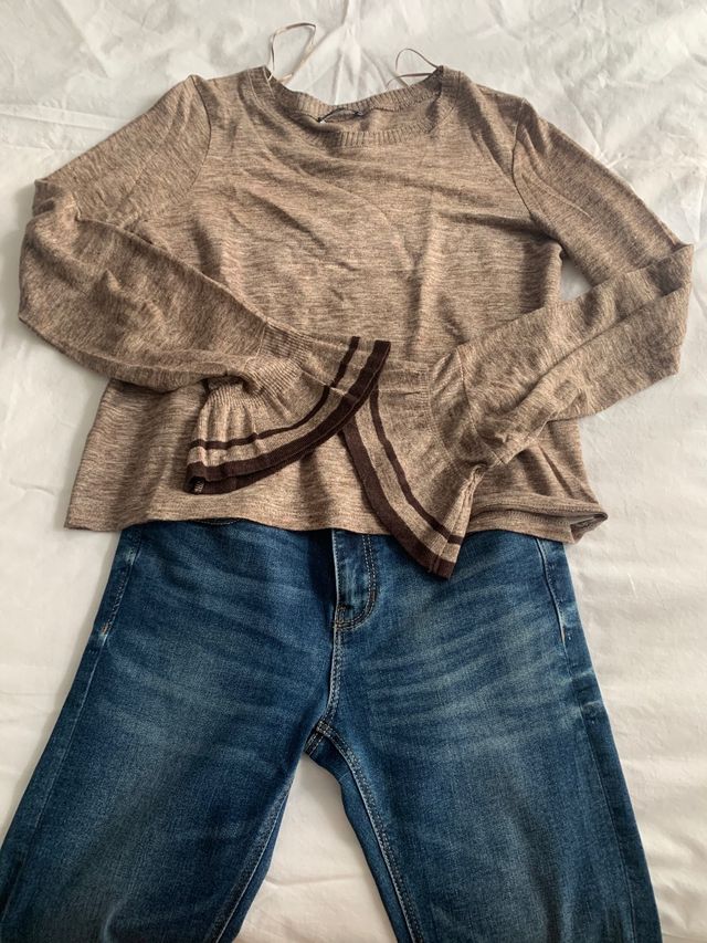 Conjunto vaquero y camiseta