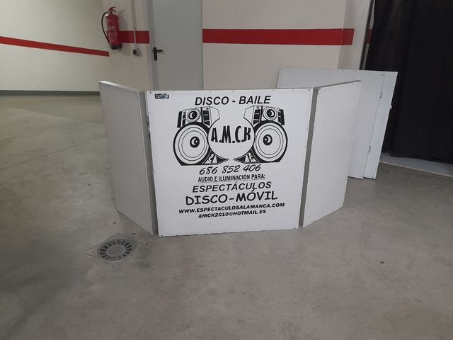 CABINA DJ - panel frontal, 2 paneles blancos