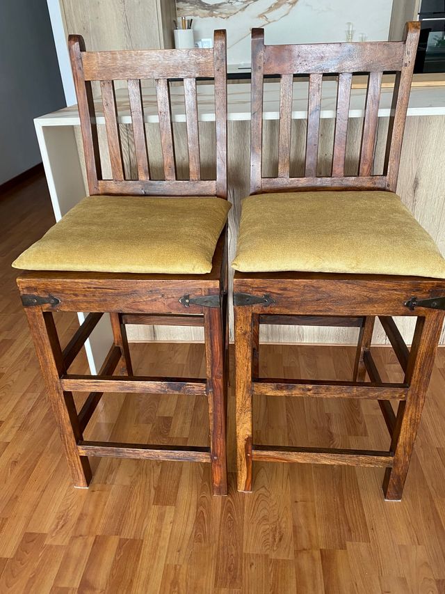 Taburetes de madera teca