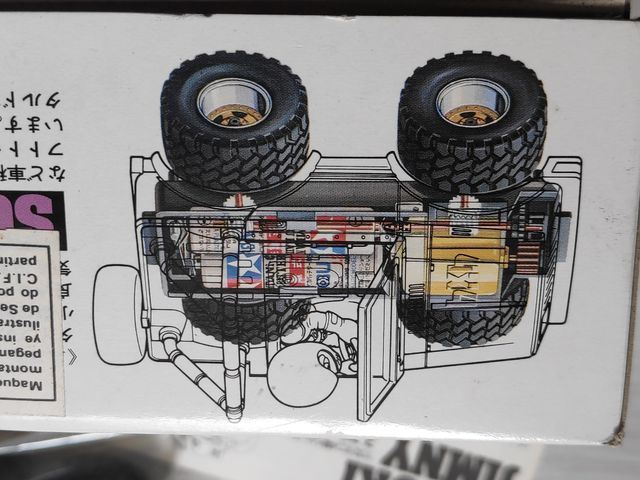 TAMIYA MINI 4WD SUZUKI JIMNY (19011)