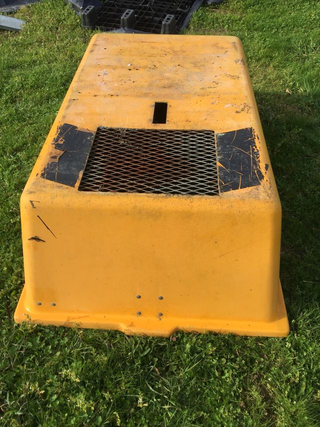 Tapa de poliéster  remolque o compresor