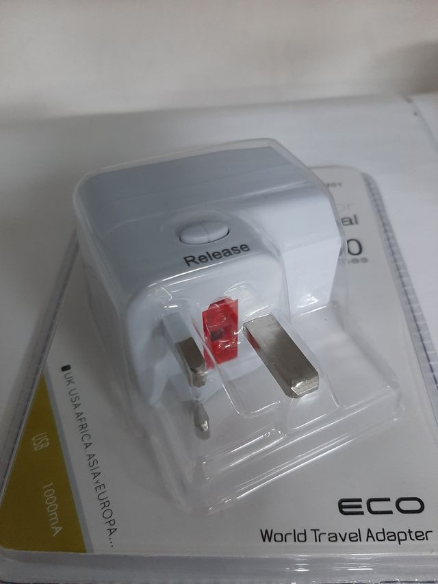 ADAPTADOR INTERNACIONAL UNIVERSAL 150 PAISES