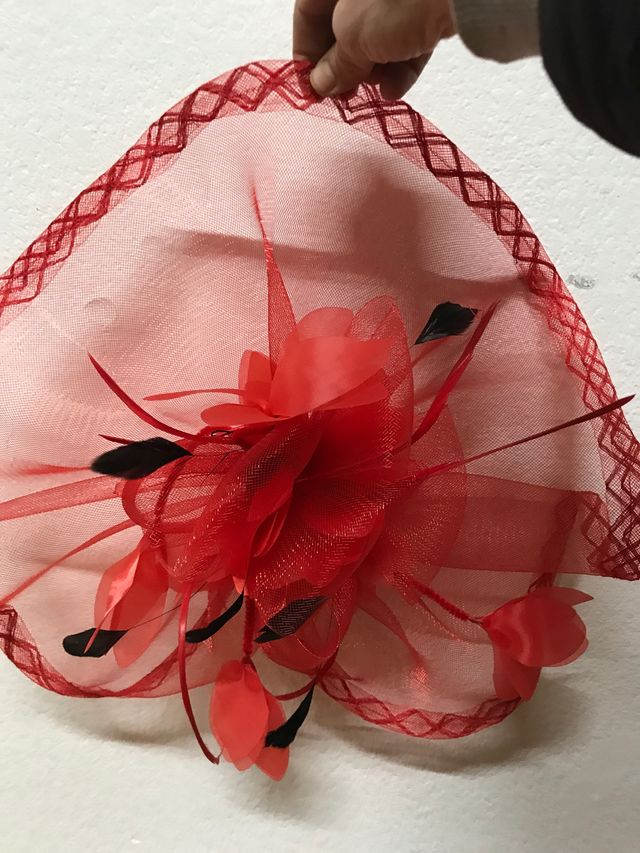 Tocado para bodas y eventos festivos