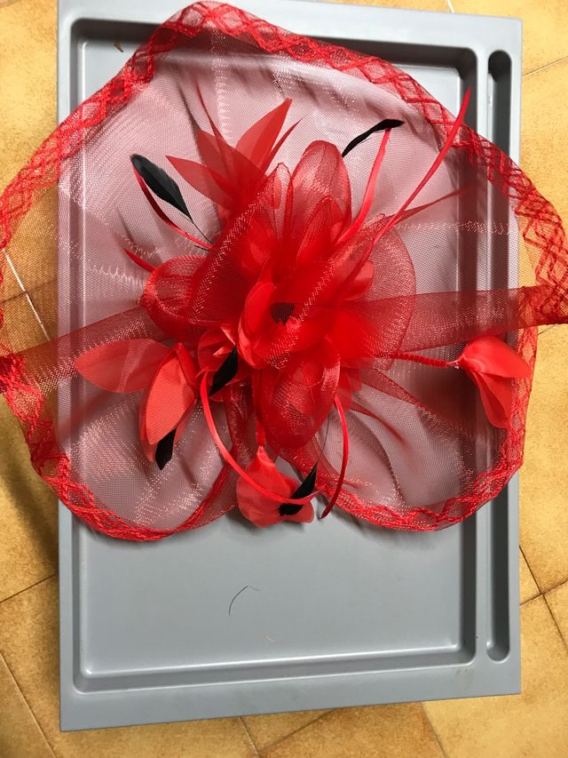 Tocado para bodas y eventos festivos