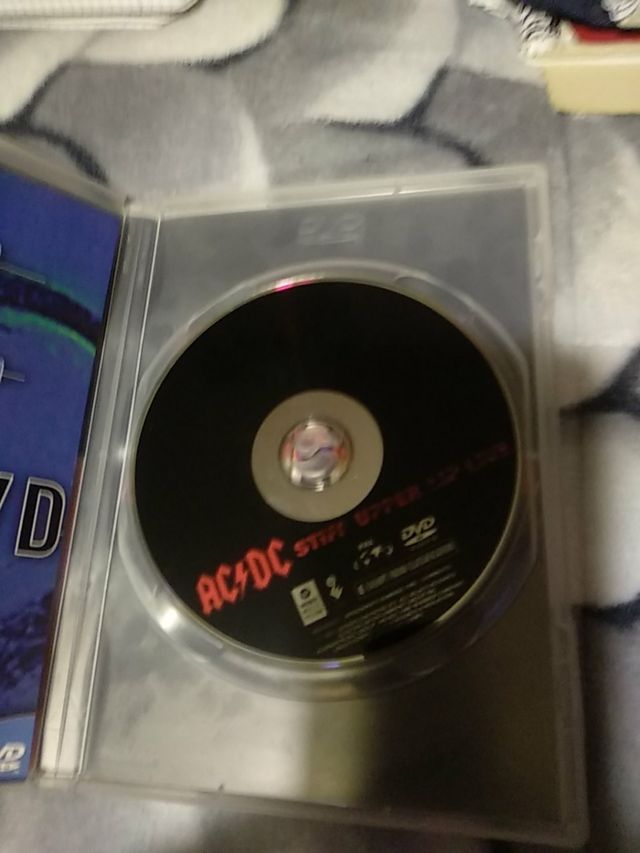 ACDC. stiff upper lip live DVD