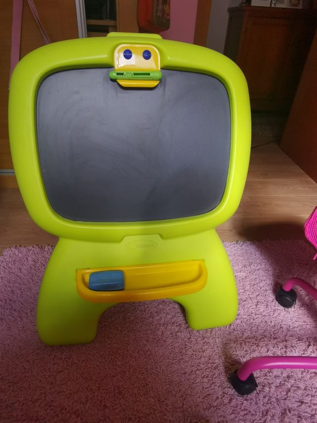 pizarra niña niños imaginarium