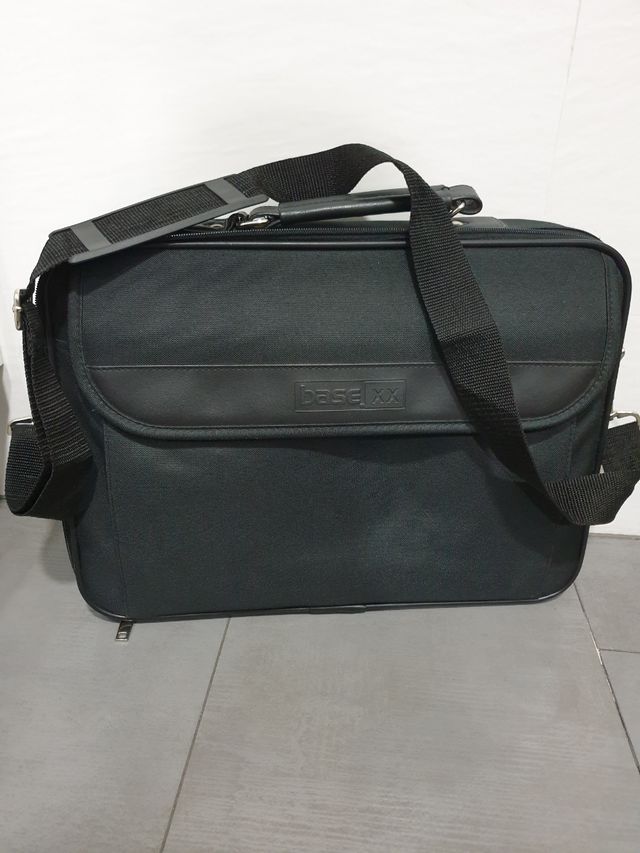 Maletín ordenador portátil de hasta 15.6"