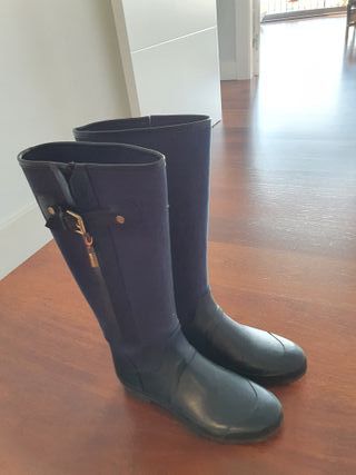Botas de agua de Massimo Dutti (Mujer) de segunda mano por 28 EUR en Málaga  en WALLAPOP