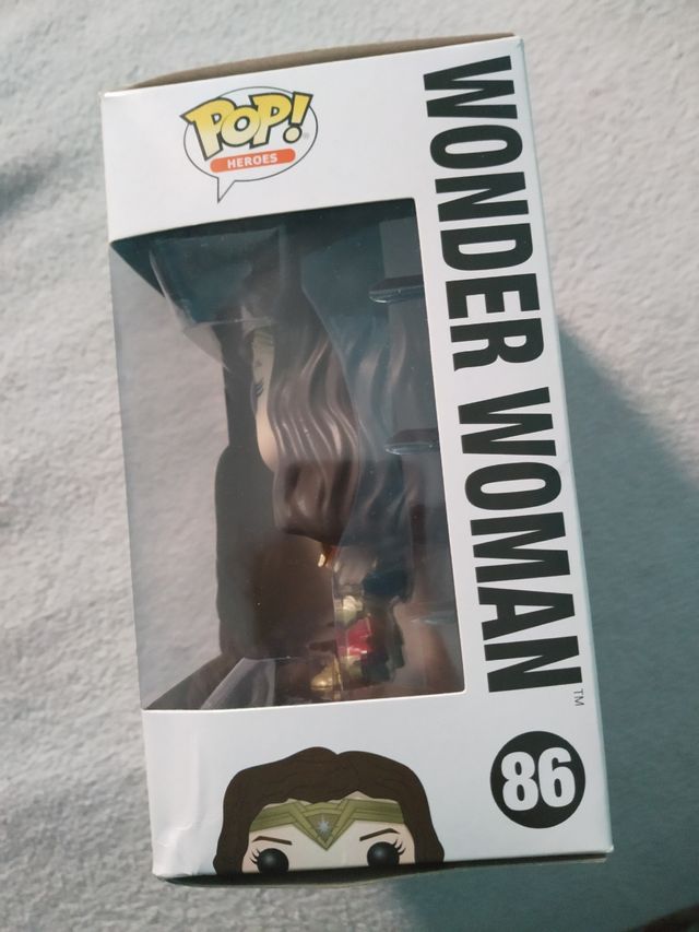 Funko pop wonder woman