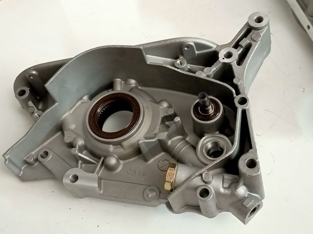 MITSUBISHI L 200 97-16*TAPA, BOMBA DE ACEITE MOTOR
