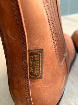 Botines Valverde del Camino . de segunda mano por 30 EUR en El Espinar en  WALLAPOP