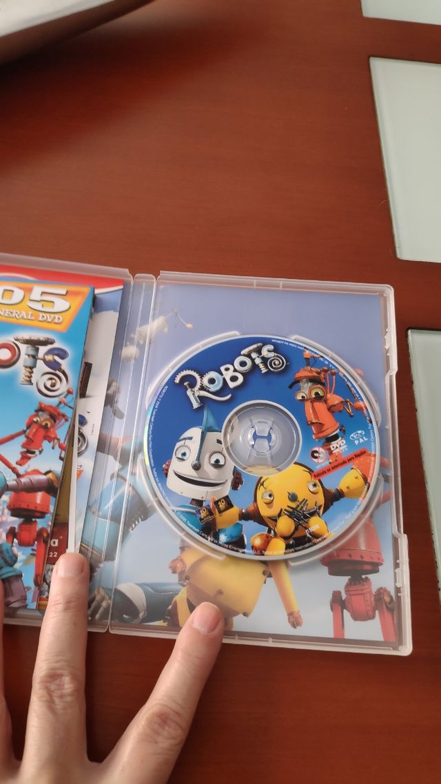 DVD, ROBOTS, animación