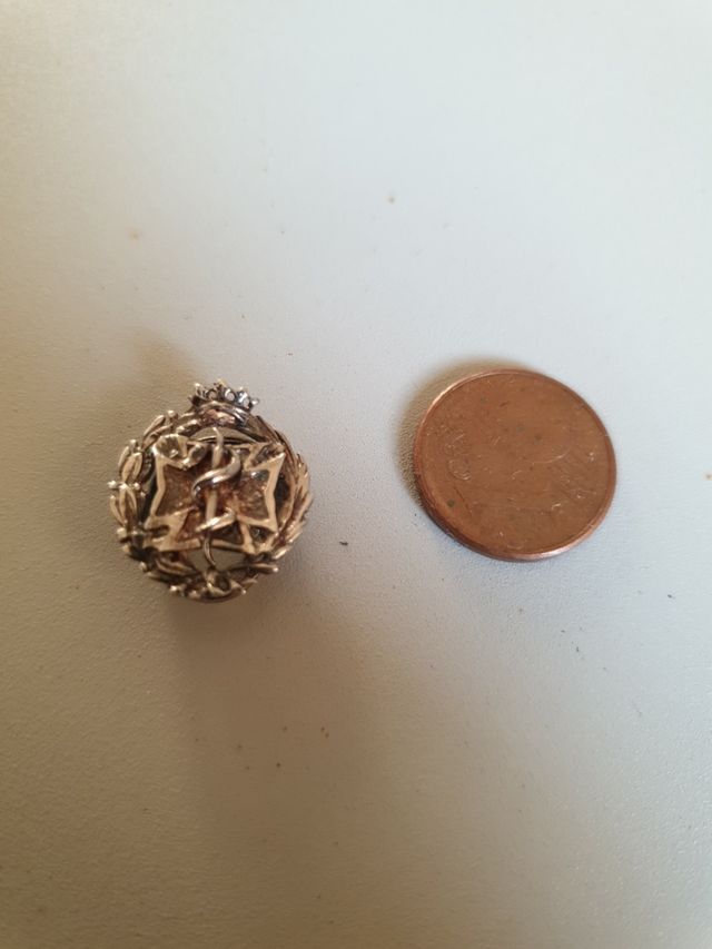 Distintivo da bavero da farmacia militare periodo Franco