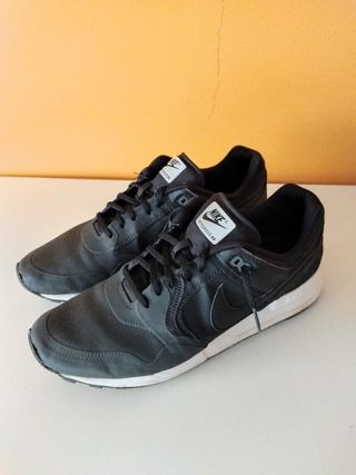 Air Pegasus 89 negras de segunda mano por 25 EUR en Leganés en WALLAPOP