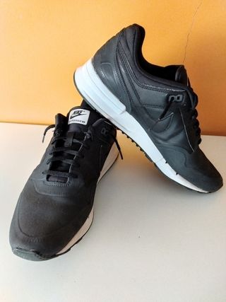 Air Pegasus 89 negras de segunda mano por 25 EUR en Leganés en WALLAPOP