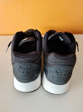 Zapatillas NIKE Air Max Excee Negras | Atleet
