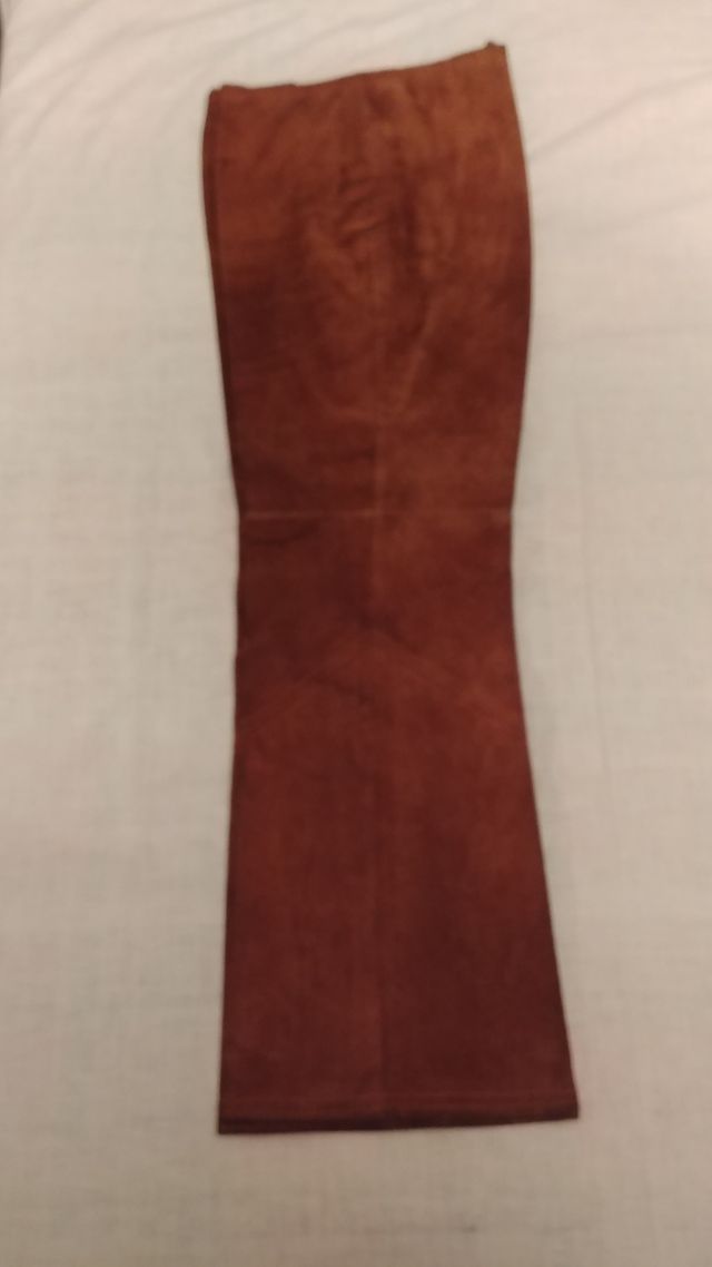 Pantalón acampanado ante beige años 70.